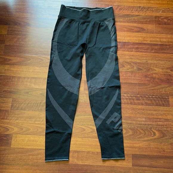 PINK Victoria's Secret Pants - VS Pink Active Leggings Black Large